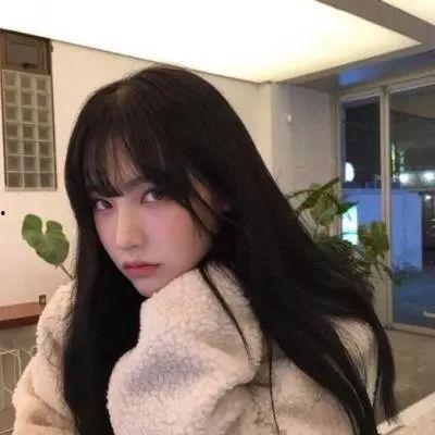 娱乐吃瓜酱头像女生图片,揭秘网红头像背后的时尚魅力  第3张